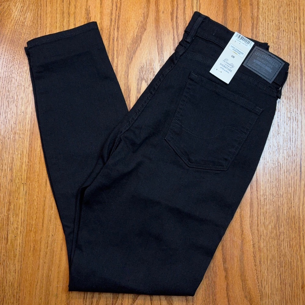 Levi Signature Gold Jeans Women 6M Black Mid Rise Skinny Soft Stretch Denim